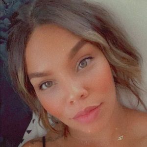 Meet your Posher, Destiny